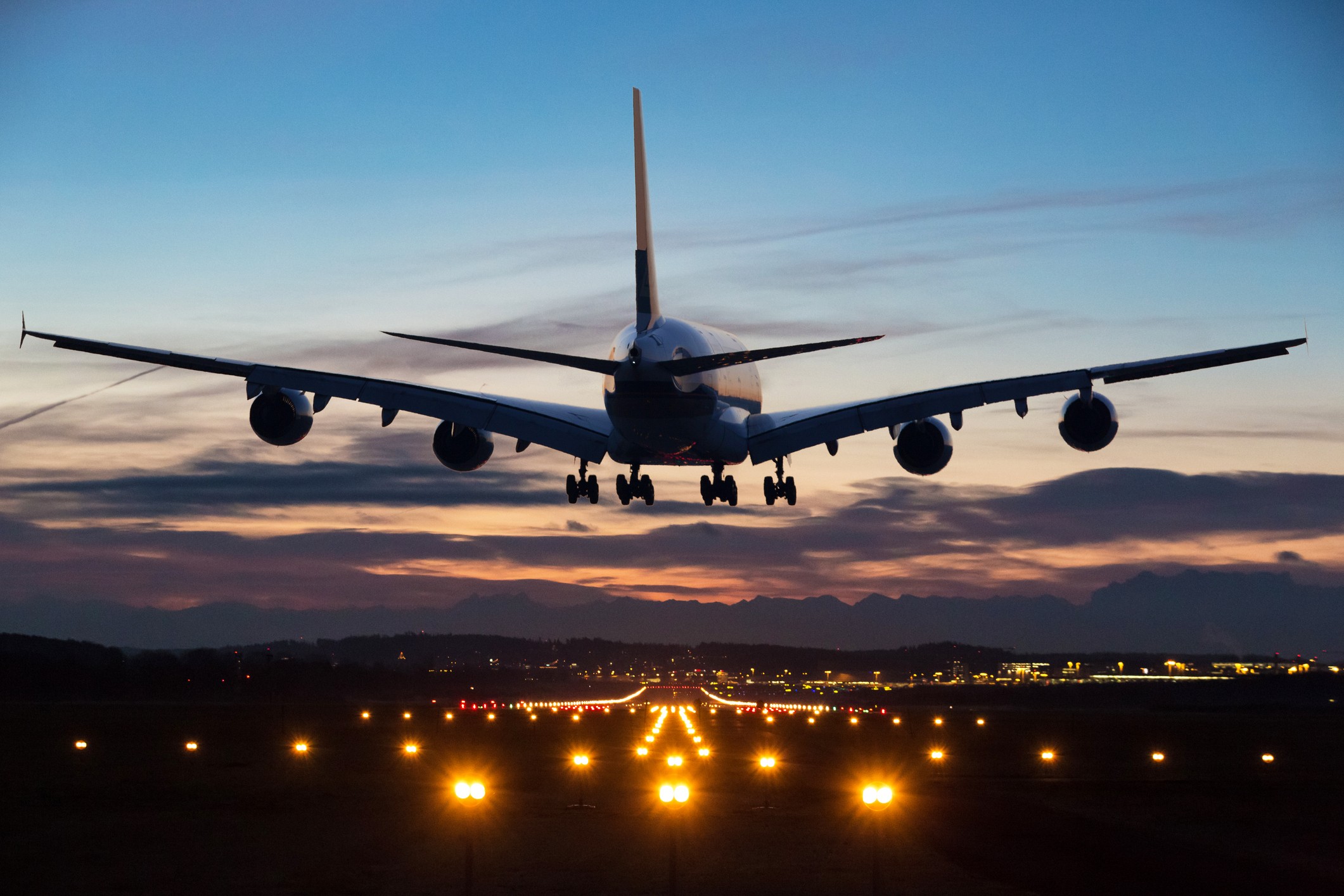 ¿Cómo las aerolíneas neutralizarán la emisión de CO2 en sus vuelos?