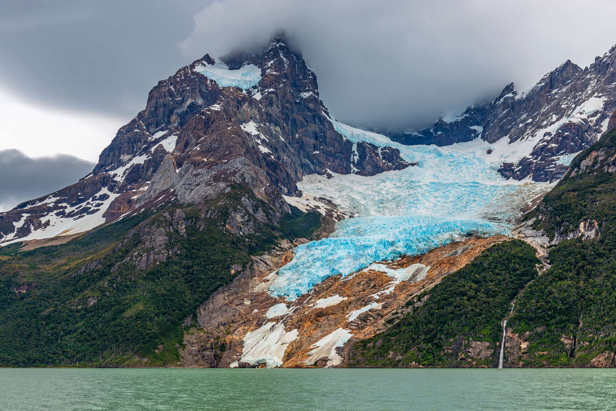 Un recorrido por los Glaciares Balmaceda y Serrano