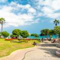 Plaza frente al mar.